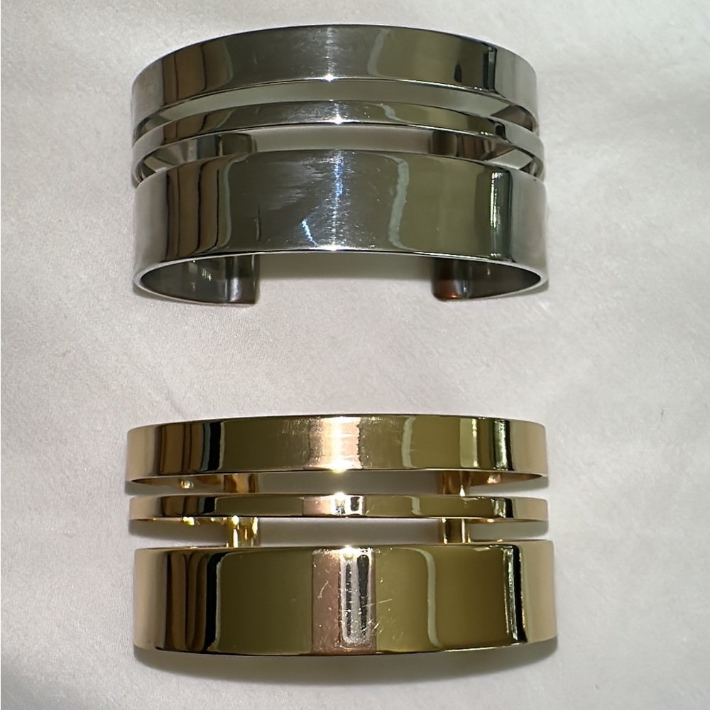 ✨💛 Gold Cut out Cuff Bangle with 3 lines from Nordstrom 💛✨ - Picture 10 of 11